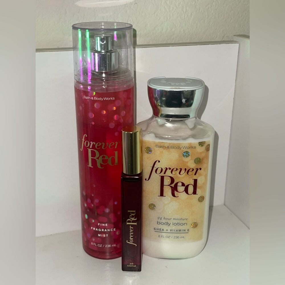 Forever red bundle bath and body works